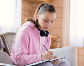 Birmingham patient wins national QNFMHS writing competition with poem