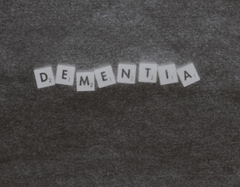 Woman with dementia urges medics to be ‘positive’ at diagnosis