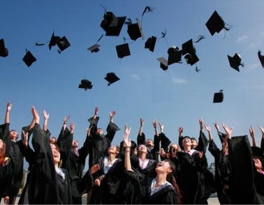 St Andrew’s Healthcare staff celebrate University graduation