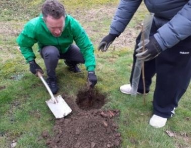 Patients and service users plant 105 trees, courtesy of the Woodland Trust