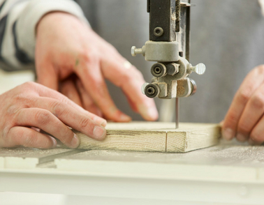 Video: Patient with Huntington’s Disease enjoys woodwork session