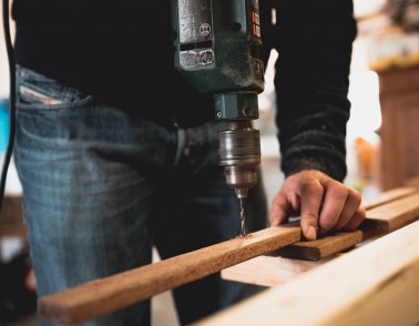 Watch! Patient with Huntington’s Disease shares his incredible woodworking skills